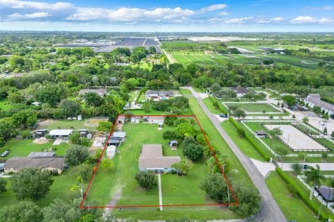 Villa ou maison à vendre à Miami, Floride: 4 chambres, 214.98 m2 № 1855083 - photo 1