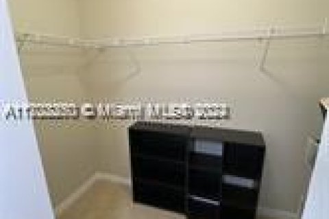 Condominio en alquiler en Sunny Isles Beach, Florida, 2 dormitorios, 152.08 m2 № 1962671 - foto 9