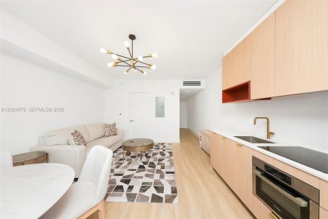 Condo in Miami, Florida  № 2257365 - photo 4