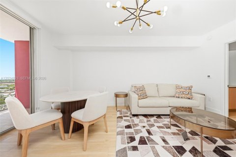 Condo in Miami, Florida  № 2257365 - photo 6
