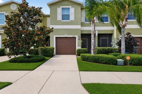 Townhouse in Ruskin, Florida 3 bedrooms, 146.6 sq.m. № 2110208