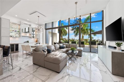 Copropriété à vendre à Sarasota, Floride: 1 chambre, 132.01 m2 № 2418711 - photo 4