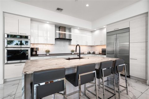 Copropriété à vendre à Sarasota, Floride: 1 chambre, 132.01 m2 № 2418711 - photo 17