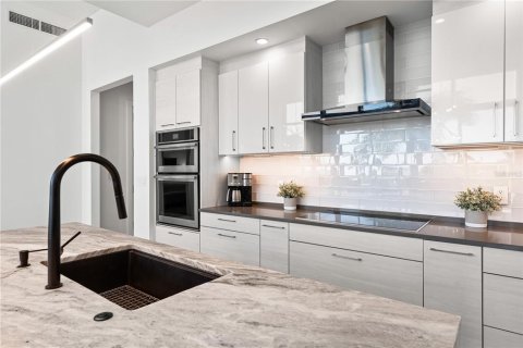 Copropriété à vendre à Sarasota, Floride: 1 chambre, 132.01 m2 № 2418711 - photo 23