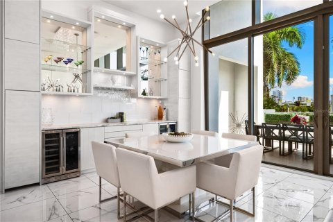 Copropriété à vendre à Sarasota, Floride: 1 chambre, 132.01 m2 № 2418711 - photo 25