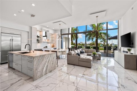 Copropriété à vendre à Sarasota, Floride: 1 chambre, 132.01 m2 № 2418711 - photo 3