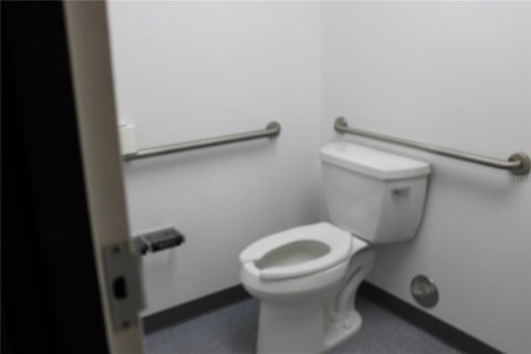 Immobilier commercial à louer à Clearwater, Floride: 9137.5 m2 № 1649455 - photo 5