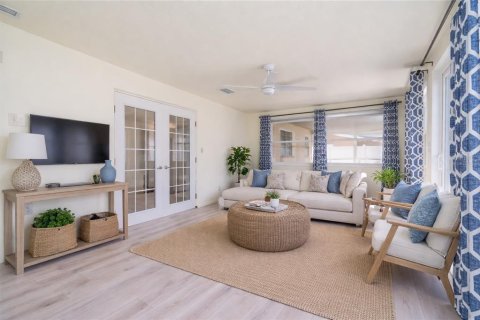 Villa ou maison à vendre à Holly Hill, Floride: 2 chambres, 136.94 m2 № 2143050 - photo 9