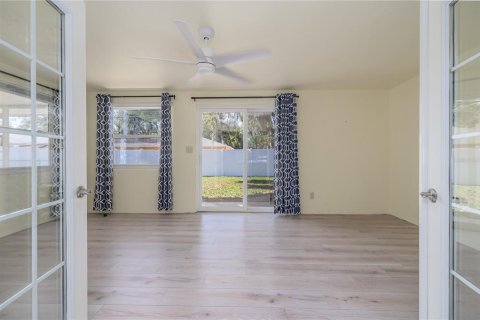 Villa ou maison à vendre à Holly Hill, Floride: 2 chambres, 136.94 m2 № 2143050 - photo 7