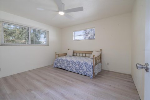 Villa ou maison à vendre à Holly Hill, Floride: 2 chambres, 136.94 m2 № 2143050 - photo 16