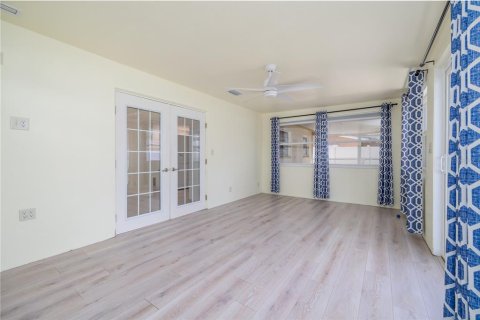 Villa ou maison à vendre à Holly Hill, Floride: 2 chambres, 136.94 m2 № 2143050 - photo 8
