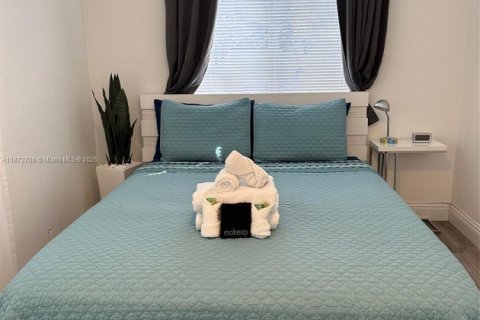 Propiedad comercial en venta en Hallandale Beach, Florida, 97.18 m2 № 1990399 - foto 16