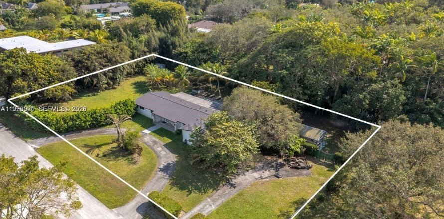 Terreno en Pinecrest, Florida № 2033208