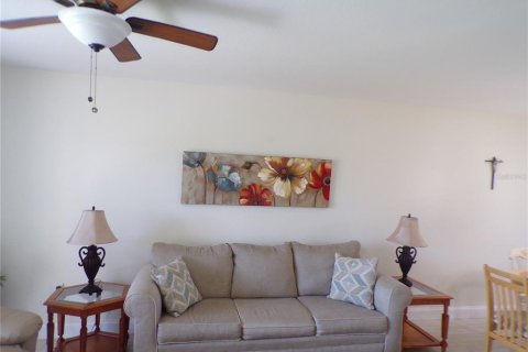 Copropriété à louer à Punta Gorda, Floride: 2 chambres, 95.04 m2 № 2122417 - photo 9