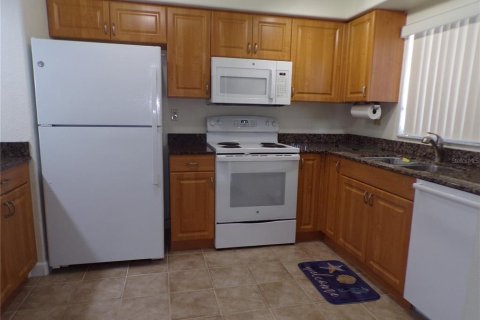 Copropriété à louer à Punta Gorda, Floride: 2 chambres, 95.04 m2 № 2122417 - photo 5