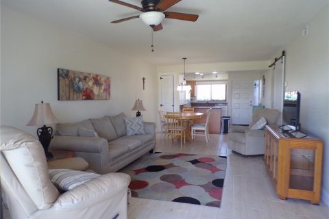 Copropriété à louer à Punta Gorda, Floride: 2 chambres, 95.04 m2 № 2122417 - photo 11