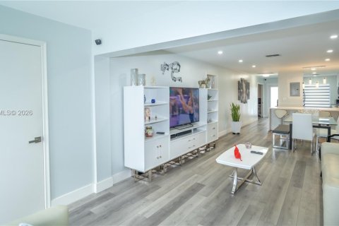 Casa en venta en Delray Beach, Florida, 2 dormitorios, 108.42 m2 № 2000057 - foto 12