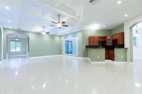 Casa en venta en Kissimmee, Florida, 4 dormitorios, 405.98 m2 № 1908972 - foto 23