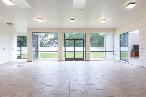 Casa en venta en Kissimmee, Florida, 4 dormitorios, 405.98 m2 № 1908972 - foto 10