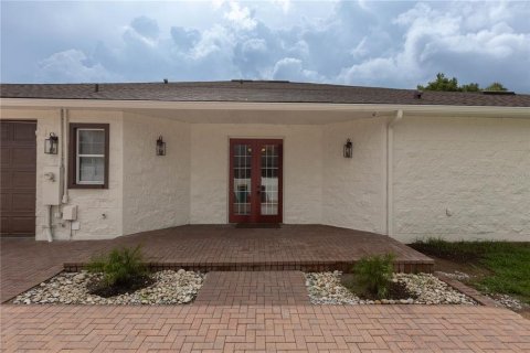Casa en venta en Kissimmee, Florida, 4 dormitorios, 405.98 m2 № 1908972 - foto 7