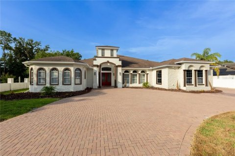 Casa en venta en Kissimmee, Florida, 4 dormitorios, 405.98 m2 № 1908972 - foto 3