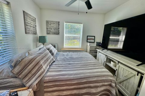 Villa ou maison à vendre à Hollywood, Floride: 3 chambres, 103.31 m2 № 1955479 - photo 14