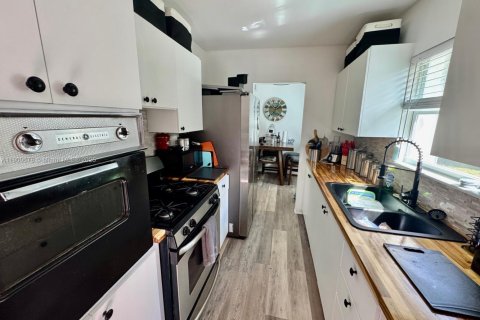 Villa ou maison à vendre à Hollywood, Floride: 3 chambres, 103.31 m2 № 1955479 - photo 10