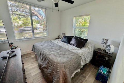 Villa ou maison à vendre à Hollywood, Floride: 3 chambres, 103.31 m2 № 1955479 - photo 16