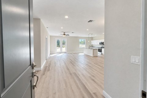 Villa ou maison à vendre à Dunnellon, Floride: 4 chambres, 178.47 m2 № 2399516 - photo 2