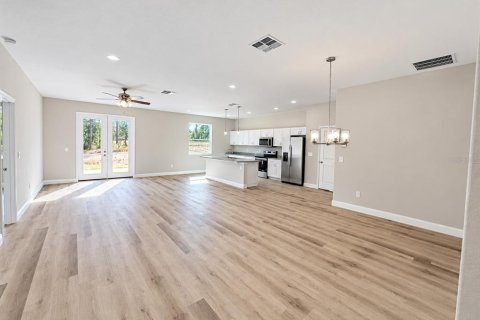 Villa ou maison à vendre à Dunnellon, Floride: 4 chambres, 178.47 m2 № 2399516 - photo 4