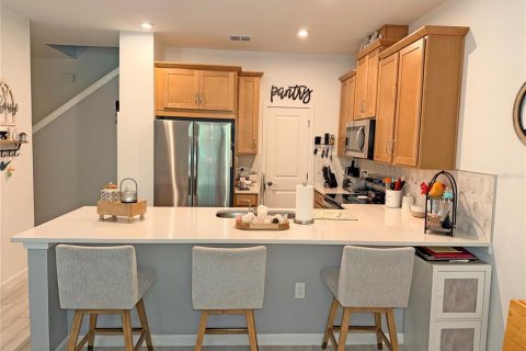 Townhouse in Winter Springs, Florida 3 bedrooms, 137.12 sq.m. № 2111399 - photo 14