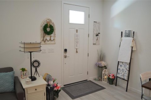 Townhouse in Winter Springs, Florida 3 bedrooms, 137.12 sq.m. № 2111399 - photo 7