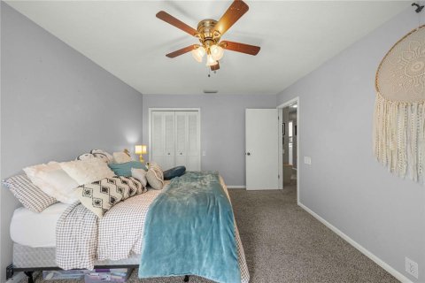 House in Gainesville, Florida 4 bedrooms, 212.93 sq.m. № 2226002 - photo 21