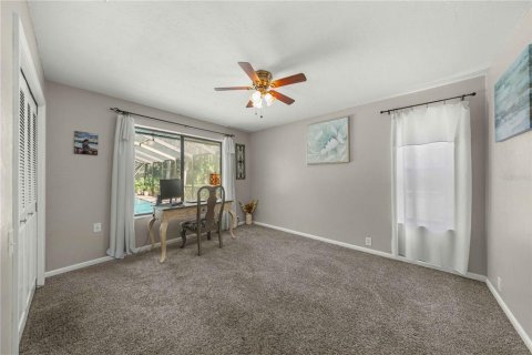 House in Gainesville, Florida 4 bedrooms, 212.93 sq.m. № 2226002 - photo 23