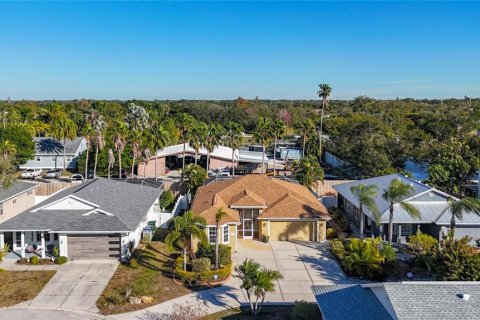 Casa en venta en Sarasota, Florida, 3 dormitorios, 145.39 m2 № 2236249 - foto 2