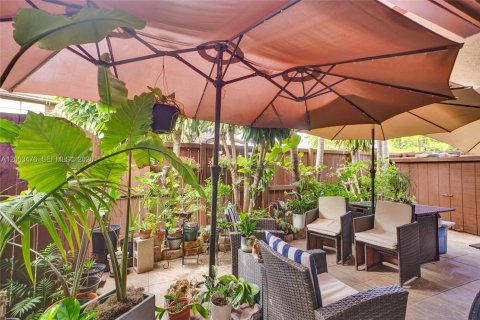 Купить кондоминиум в Майами, Флорида 2 спальни, 124.49м2, № 2090168 - фото 23