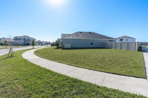 Villa ou maison à vendre à Wesley Chapel, Floride: 3 chambres, 157 m2 № 2234567 - photo 19