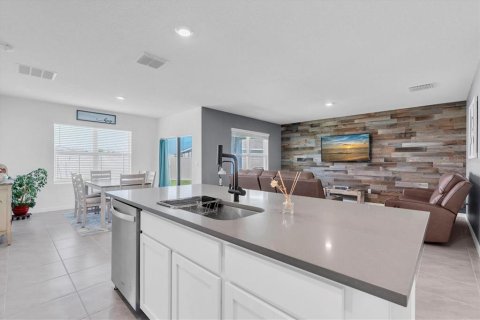 Villa ou maison à vendre à Wesley Chapel, Floride: 3 chambres, 157 m2 № 2234567 - photo 5
