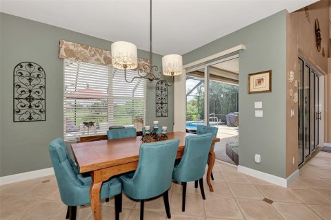House in Port Charlotte, Florida 4 bedrooms, 240.34 sq.m. № 2222669 - photo 16