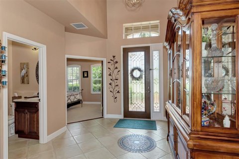 House in Port Charlotte, Florida 4 bedrooms, 240.34 sq.m. № 2222669 - photo 4