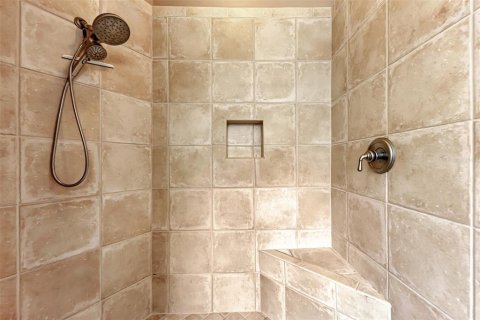 House in Port Charlotte, Florida 4 bedrooms, 240.34 sq.m. № 2222669 - photo 25