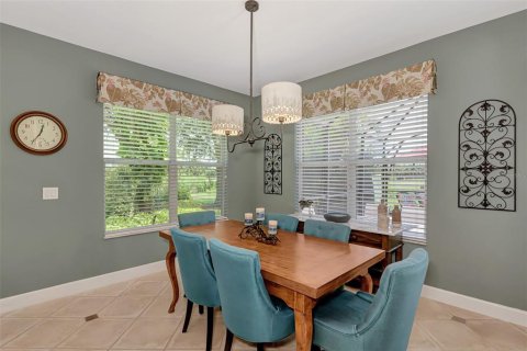 House in Port Charlotte, Florida 4 bedrooms, 240.34 sq.m. № 2222669 - photo 17