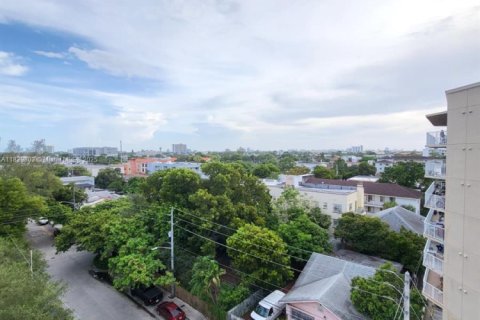 Copropriété à louer à Miami, Floride: 2 chambres № 1830638 - photo 17