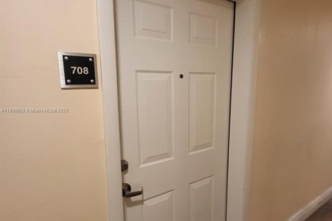 Copropriété à louer à Miami, Floride: 2 chambres № 1830638 - photo 19