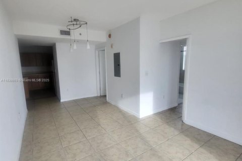 Copropriété à louer à Miami, Floride: 2 chambres № 1830638 - photo 10