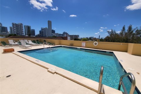 Copropriété à louer à Miami, Floride: 2 chambres № 1830638 - photo 23