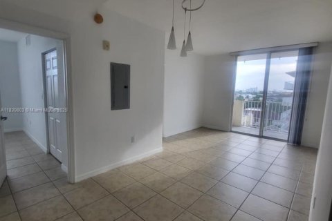 Copropriété à louer à Miami, Floride: 2 chambres № 1830638 - photo 4