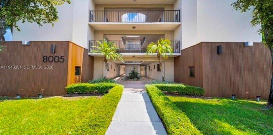 Condominio en Miami, Florida, 2 dormitorios  № 2001470