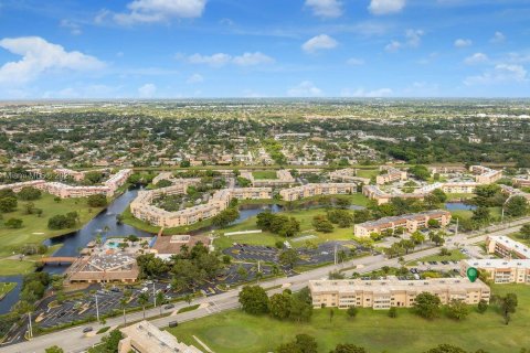 Condo in Sunrise, Florida, 2 bedrooms  № 1968537 - photo 20