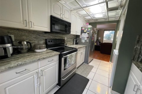 Condominio en venta en Plantation, Florida, 2 dormitorios, 90.12 m2 № 1766459 - foto 8